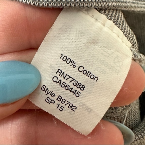 J Crew Outlet Women’s Size XS Crew Neck Sweater Two Toned Gray Pullover Causal - Picture 4 of 4